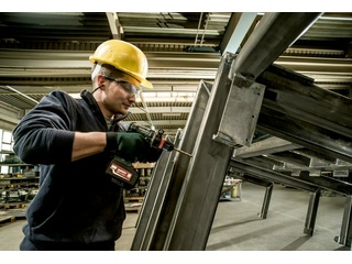 Аккумуляторная дрель-шуруповерт Metabo BS 18 LTX BL Q I