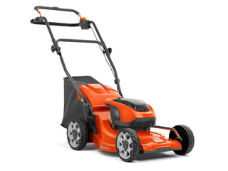 Аккумуляторная газонокосилка Husqvarna LC 137i KIT