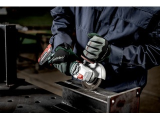 Аккумуляторная угловая шлифмашина Metabo WPB 18 LT BL 11-125 Quick (каркас, metaBOX)