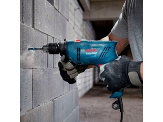 Дрель ударная Bosch GSB 600 Professional